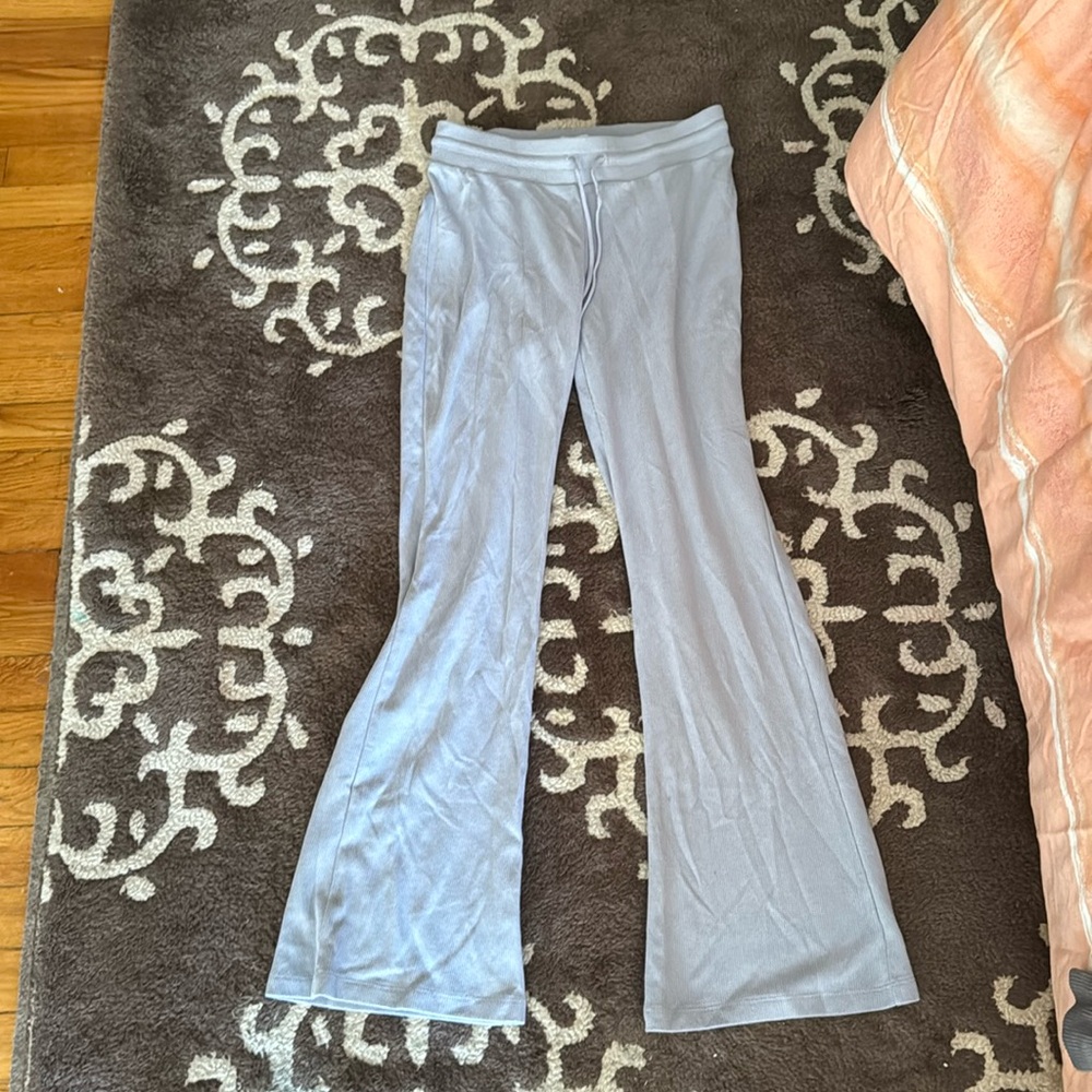 Aritzia-Wide Leg Pants